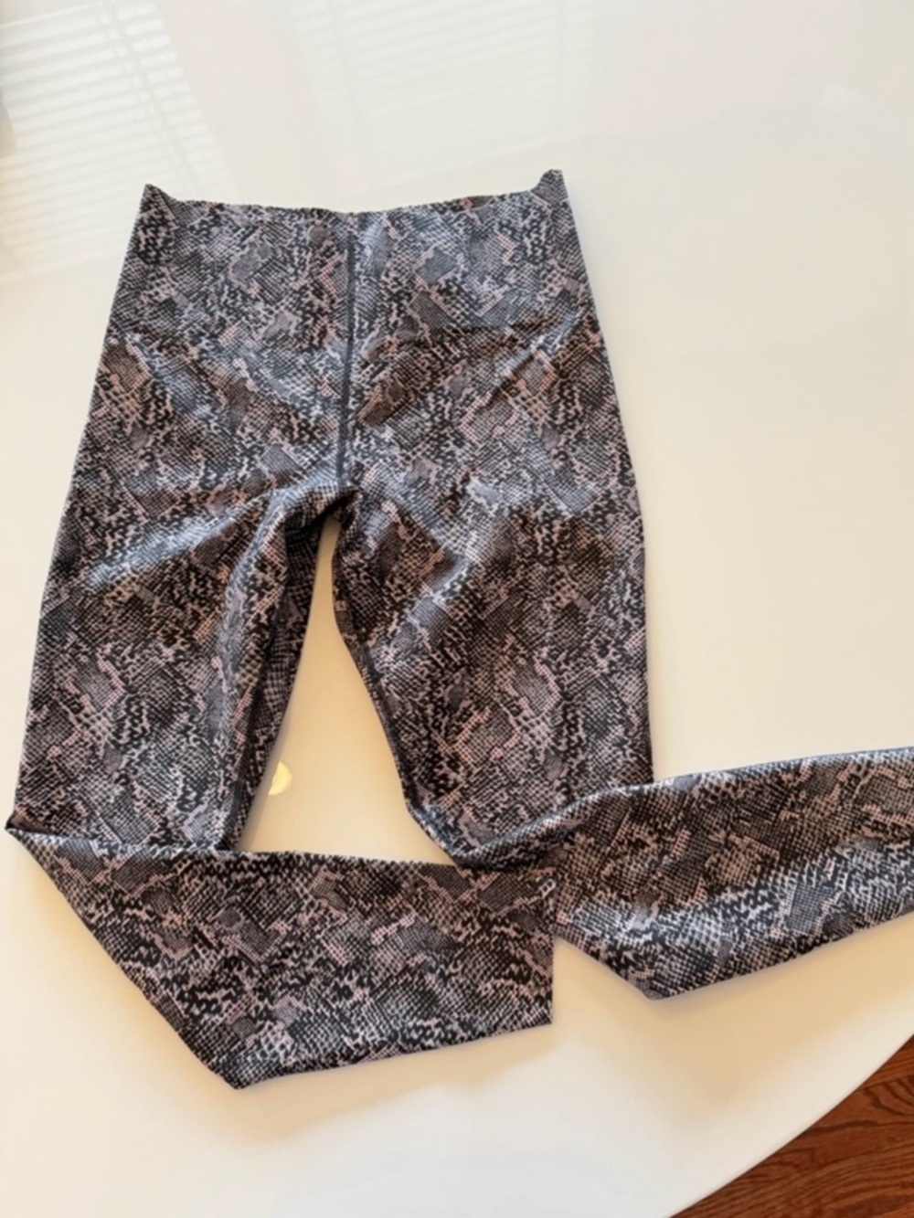 Lululemon glow up leggings